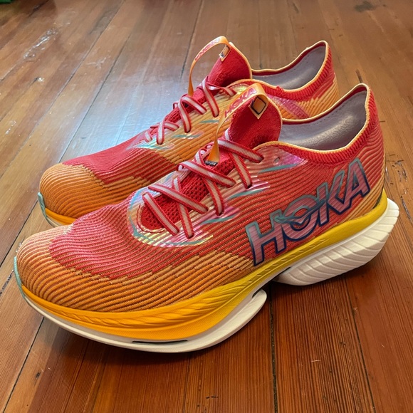 HOKA Cielo X1 M11/W12 orange **worn once** - Picture 2 of 6